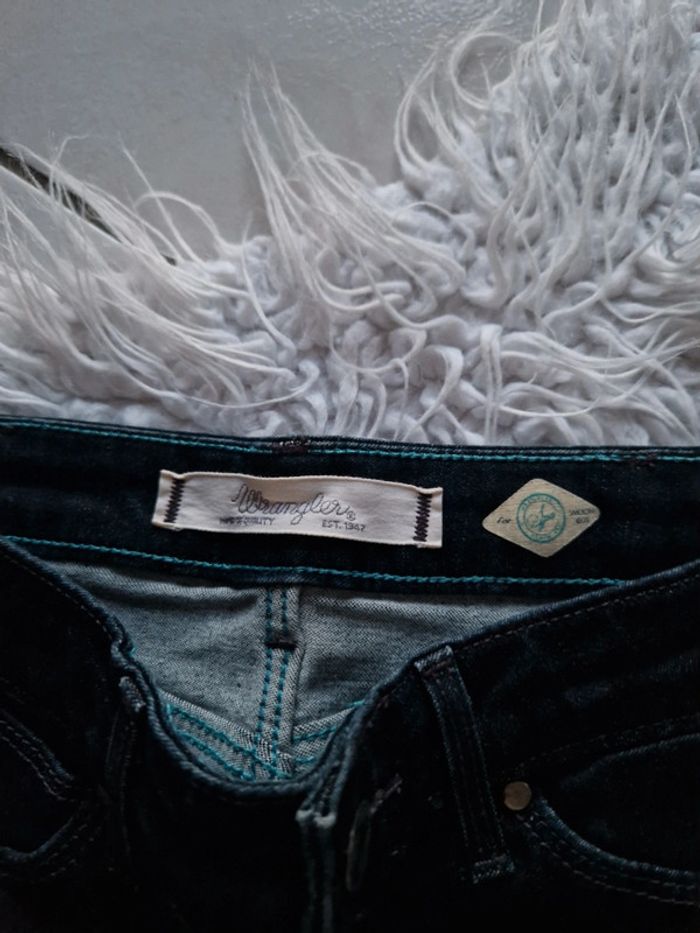 🤗 Magnifique jean femme neuf Wrangler T.38 - photo numéro 2