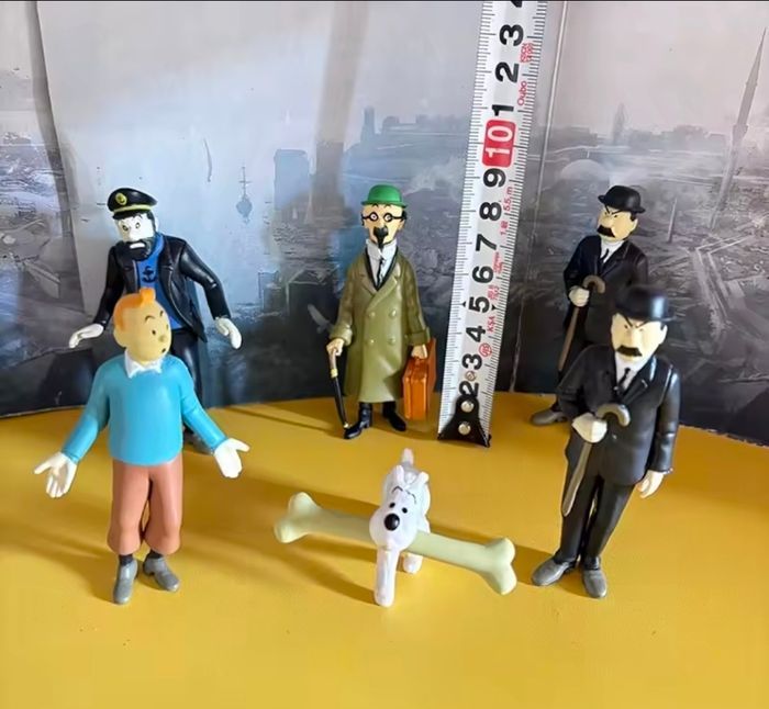 Lot de 6 Figurines Tintin . Neuf