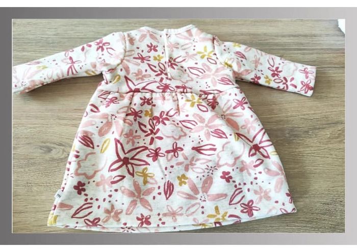 Robe fleurie ton rose Noukie's 1 mois - photo numéro 4