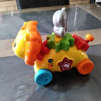 P’tit lion à engrenages magiques V Tech