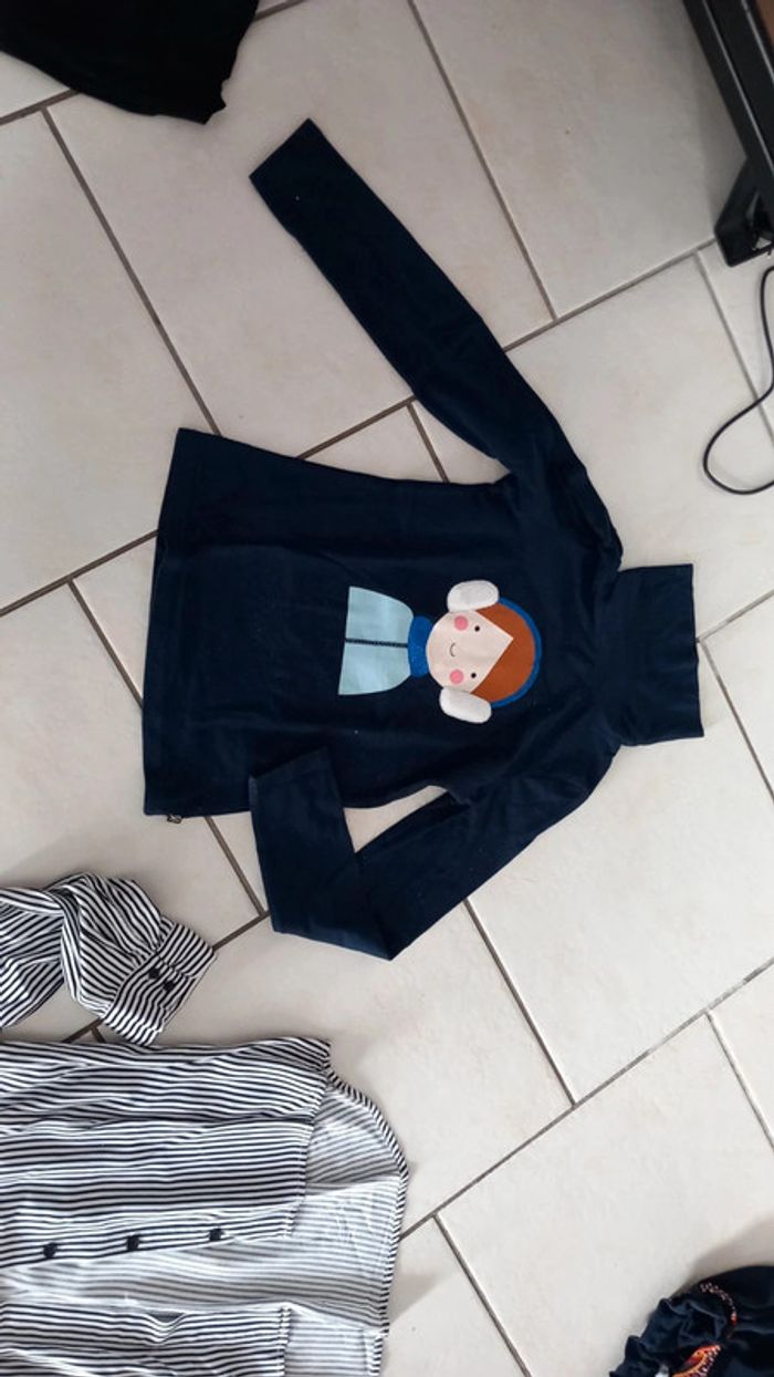 Polo bleu marine col roule okaidi 8 ans tbe