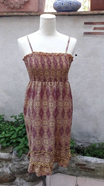 Robe pourpre et moutarde motifs ethniques Taille 38