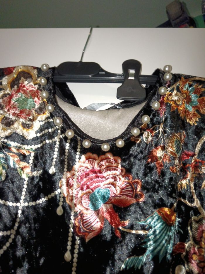 Robe sans manches en velours imprimé floral taille S/M - photo numéro 3