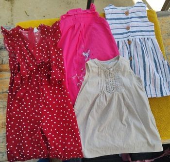 robes et combinaison 18 mois et 18/24