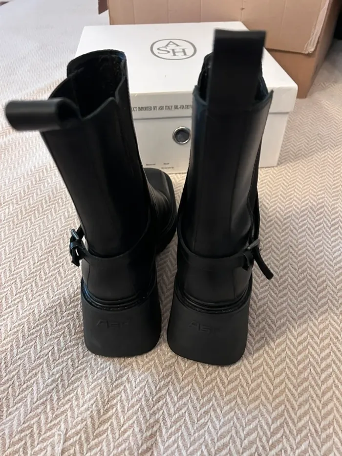 Bottines ASH cuir noir taille 38 - photo numéro 5