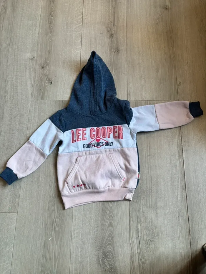 Sweat Lee Cooper
