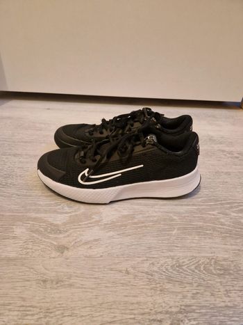 Nike Vapor 10 noir et blanc pointure 38