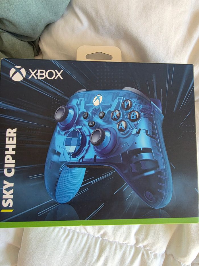 Manette xbox Blue Cypher Neuve