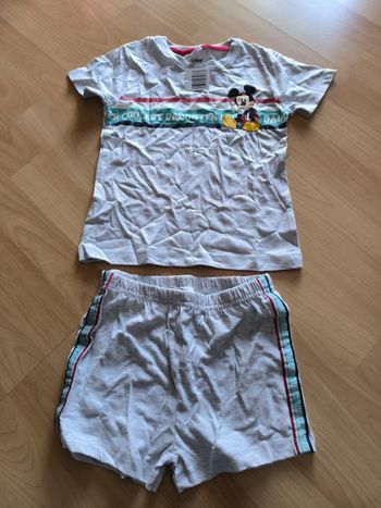 Pyjama 2 pièces taille 110-116 Mickey Disney
