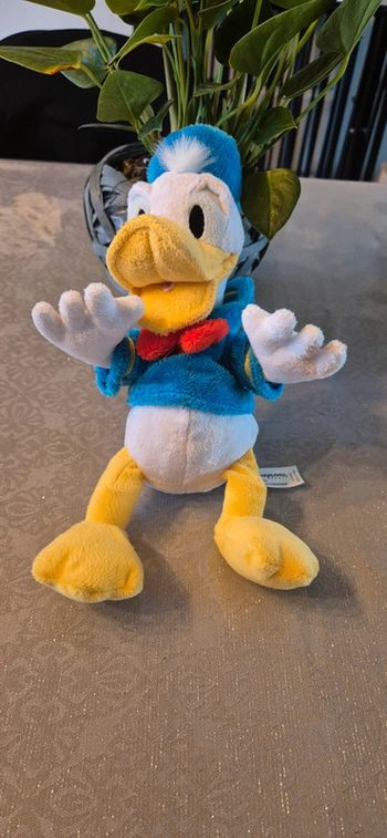 Peluche donald disneyland paris