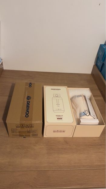 Chauffe biberon portable DAEWOO neuf emballé jamais utilisé ( 2 couleur disponible)