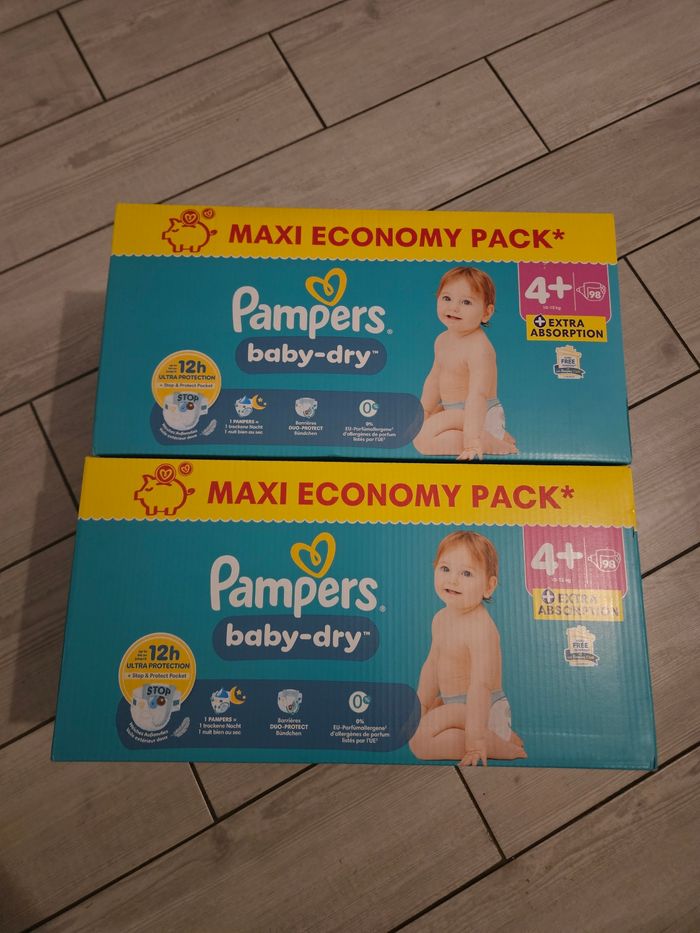 Pampers baby dry taille 4+