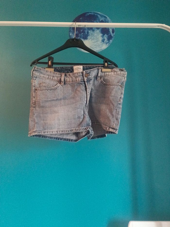 Short jeans