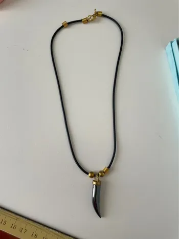 Pendentif Corne d’abondance en hématite