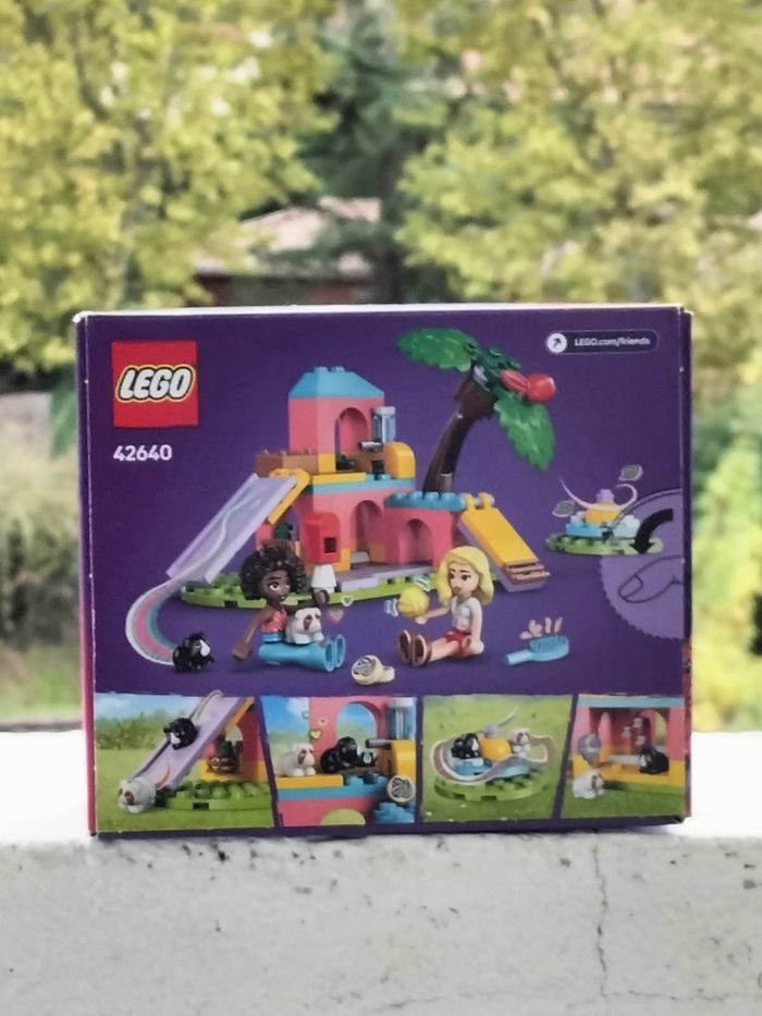 Lego Friends l'aire de jeux des cochons d'Inde - photo numéro 3
