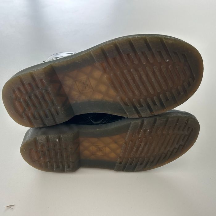 Chaussures dr Martens vernis - photo numéro 4
