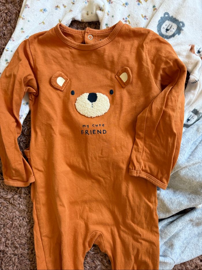 Lots de pyjamas 24 mois - photo numéro 4