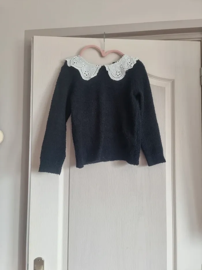 Pull noir