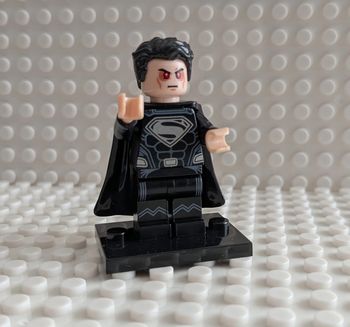 figurine DC Comics :  Superman Dark , style lego