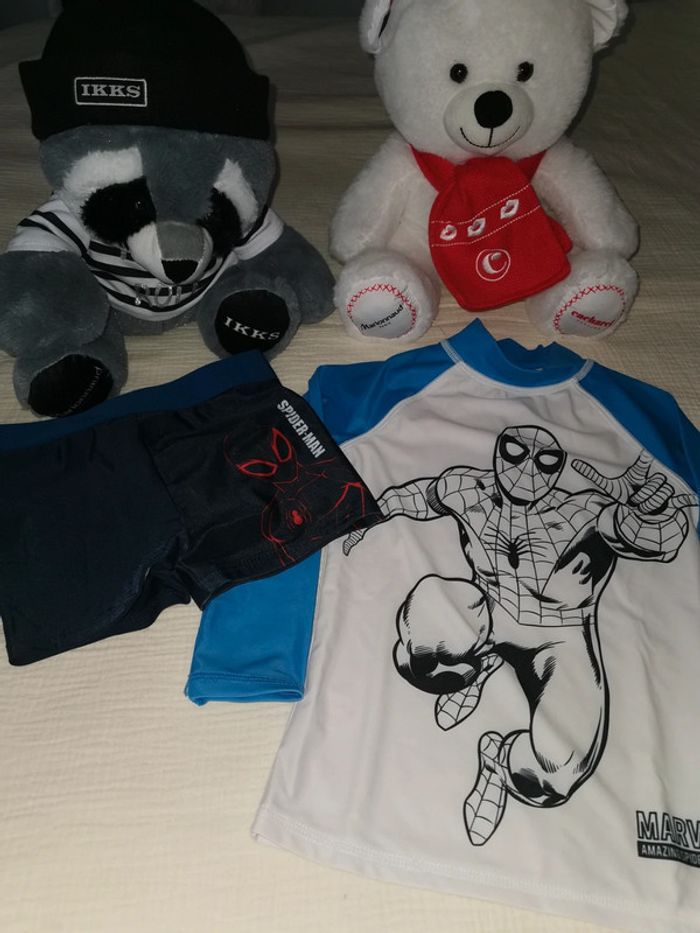 Maillot de bain Spiderman Taille 5 ans neuf - photo numéro 2