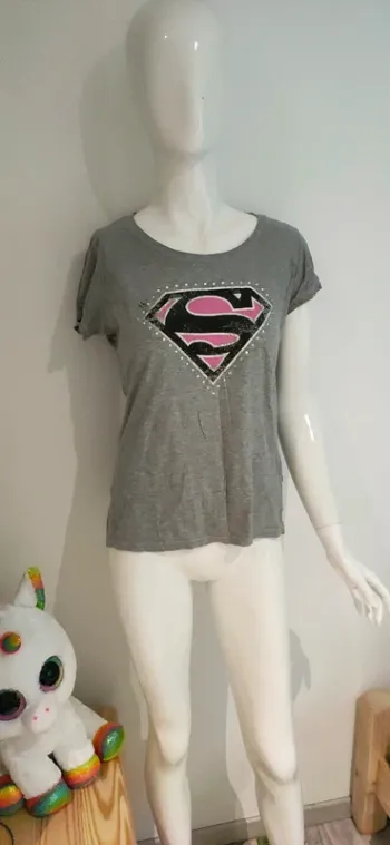 🌺T shirt supergirl, édition limitée cache cache 🌸