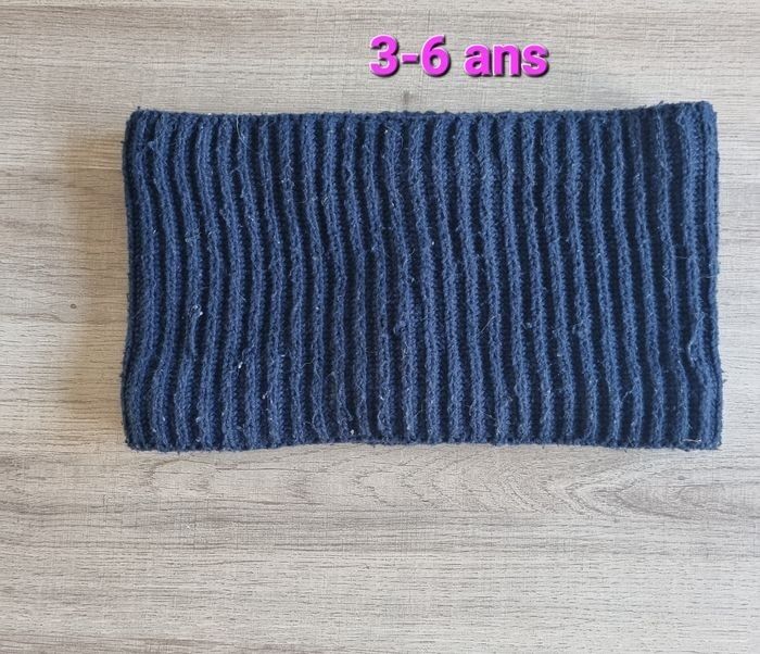 ​Cache-Cou Kiabi Chaud Doux Bleu Marine 3-6 ans Tres Bonne Etat
