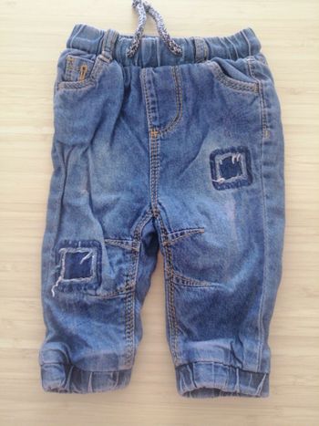 Jeans 3 mois 59cm. Tape à l'œil