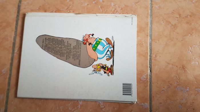 Livre Astérix " Le Domaine des Dieux " - photo numéro 5