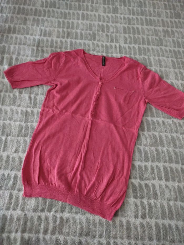 Haut tee-shirt rose corail Naf Naf taille 36 - photo numéro 1