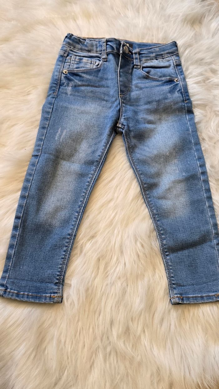 🤩💙 superbe Ensemble teeshirt ml et jeans regular 36mois /3ans garçon 😍💙 - photo numéro 4