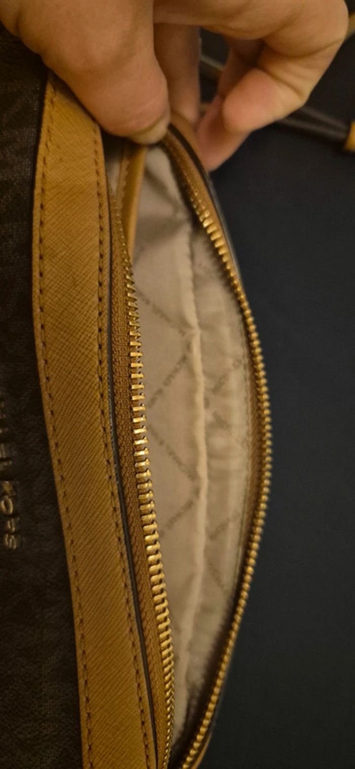 Sac Michael Kors + porte feuille - photo numéro 11