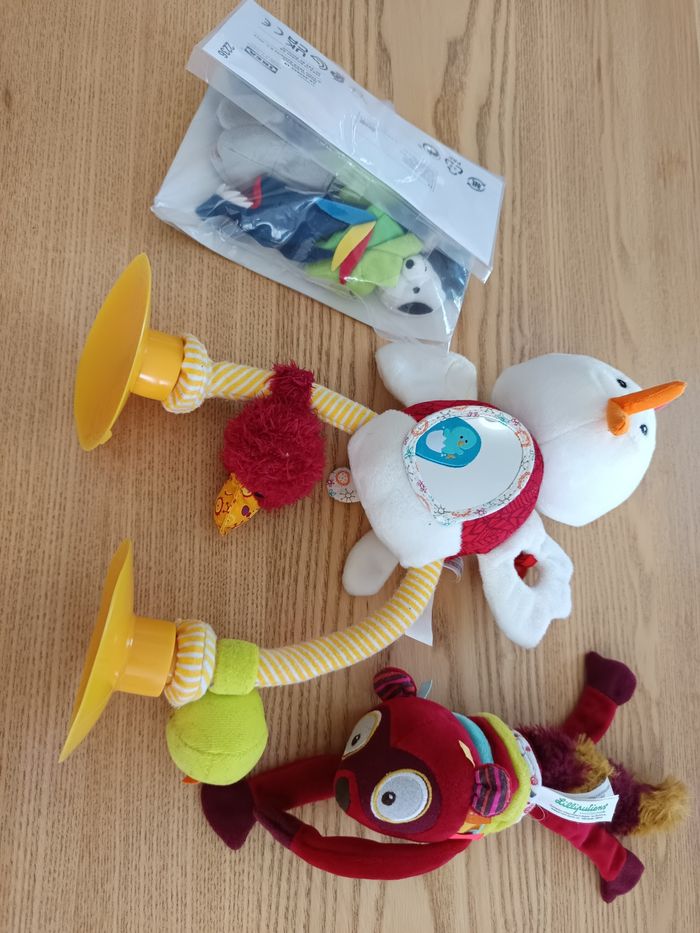 Lot jouets et peluches bébé - photo numéro 7