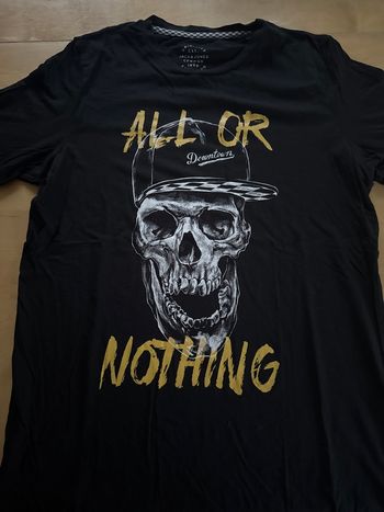 TEE shirt