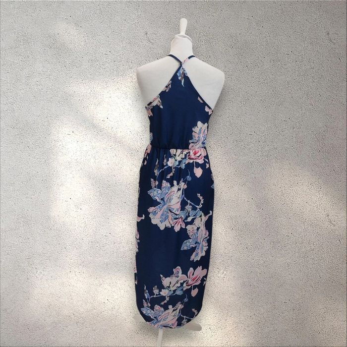 Robe longue asymétrique bretelles croisées imprimée - photo numéro 5