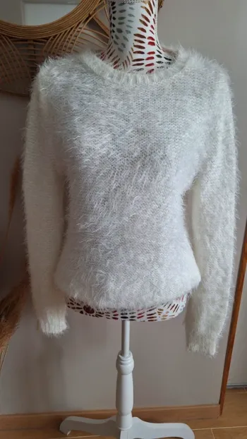 Pull blanc tout doux 38/40 Afibel