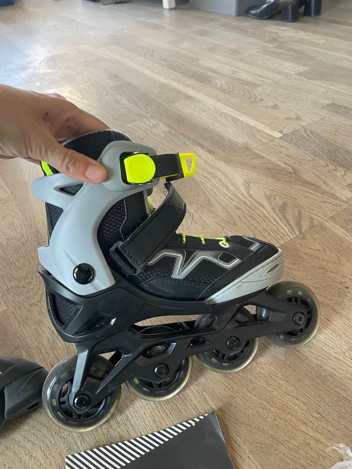 Roller enfant 29 à 32 très bon état - photo numéro 7