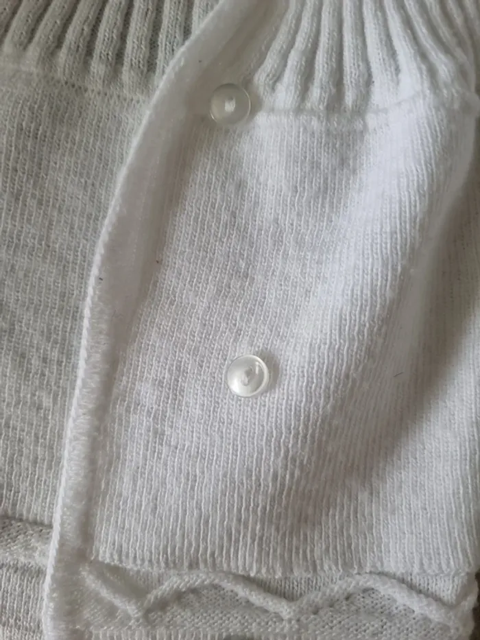 Gilet blanc - photo numéro 2