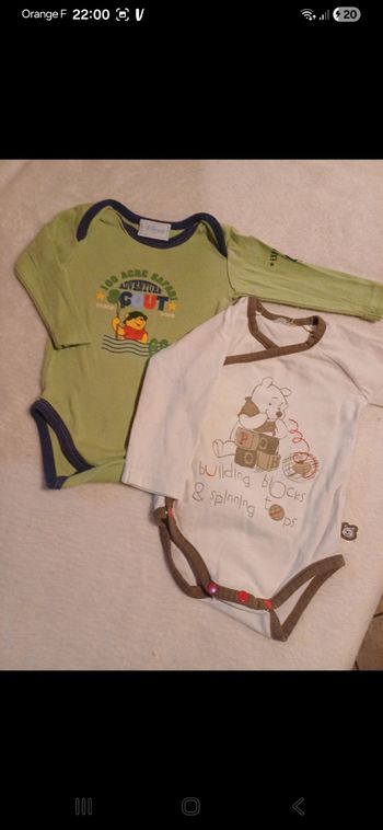 Lot de 2 bodies bébé taille 3 mois