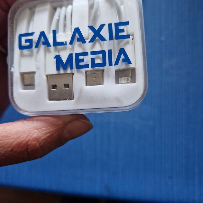 Chargeur multi prise - photo numéro 3