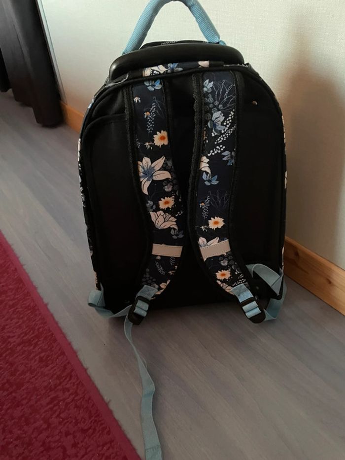 Sac à dos état neuf - photo numéro 2
