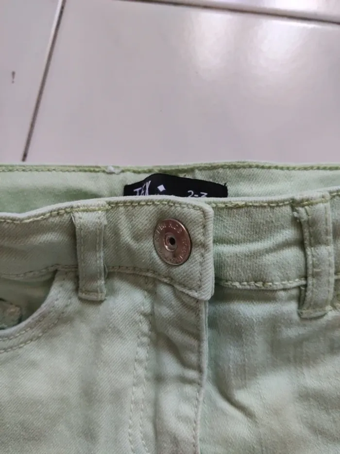 Short Tex vert clair 2-3 ans - photo numéro 3