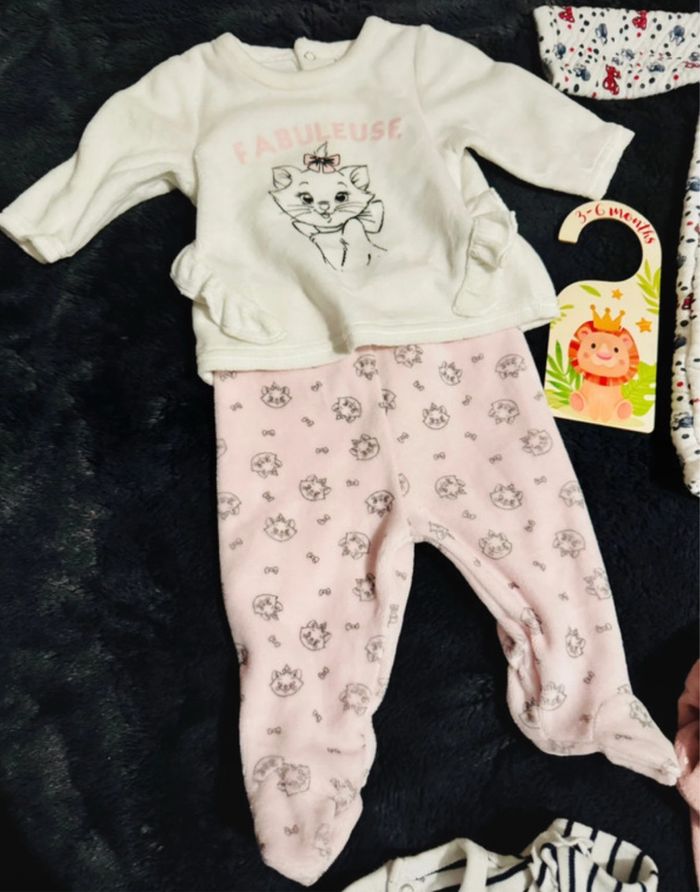 Lot 5 pyjamas fille Disney hiver 3 mois excellent état - photo numéro 4