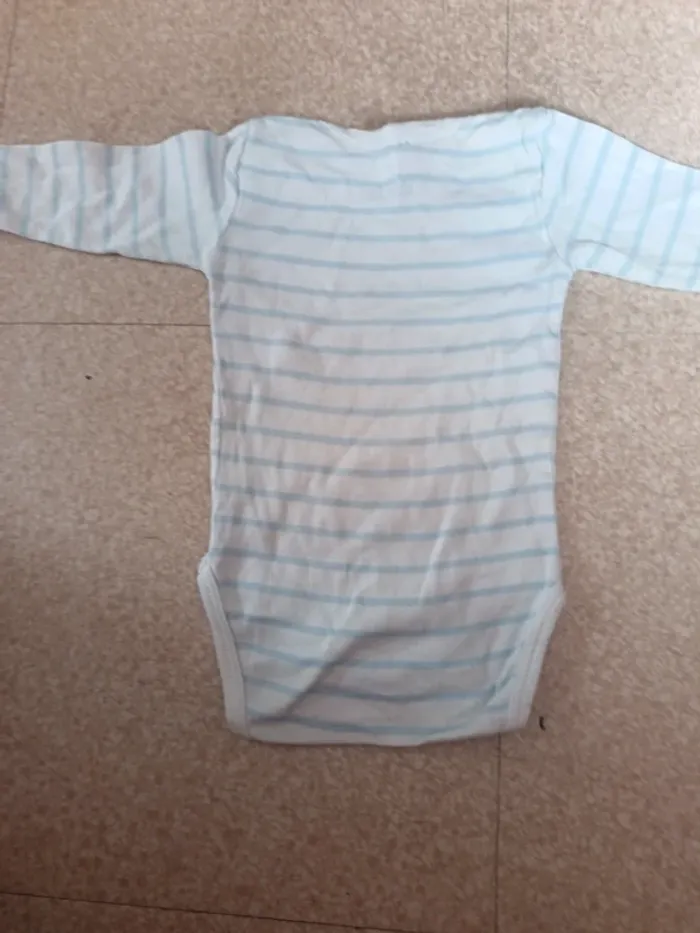 Body 6 mois - photo numéro 2