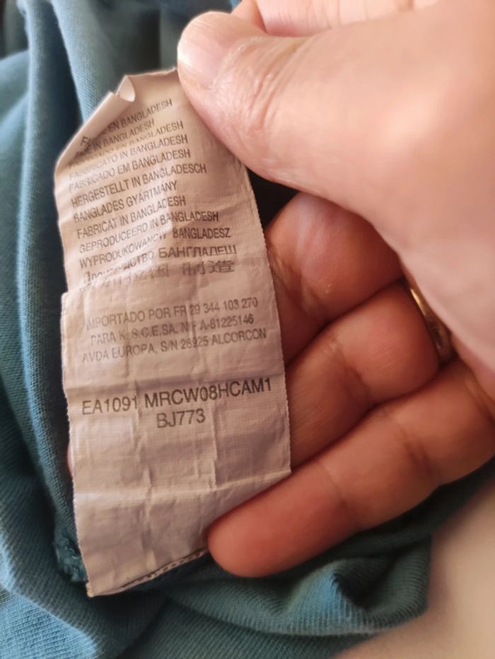 T-shirt taille 8 ans - photo numéro 5