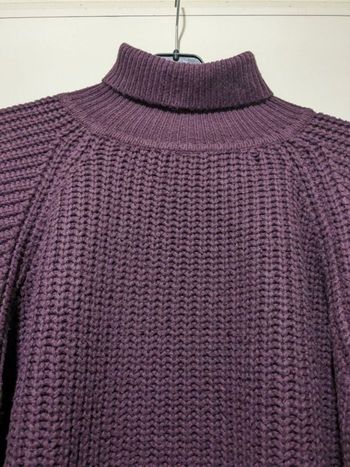 Pull col roulé Vintage violet à grosses mailles.Taille M
