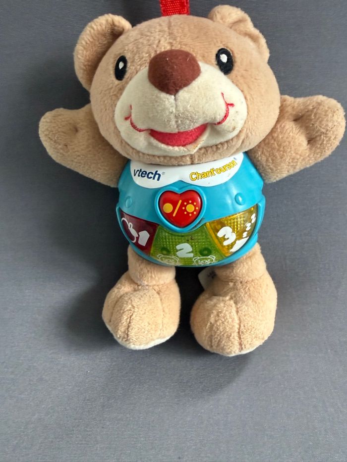 Vtech Baby Chant'Ourson brun musical lumineux doudou hochet à accrocher - photo numéro 2