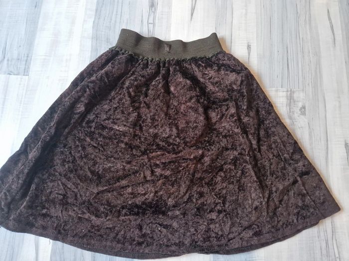 Jupe noire 10 ans - photo numéro 2