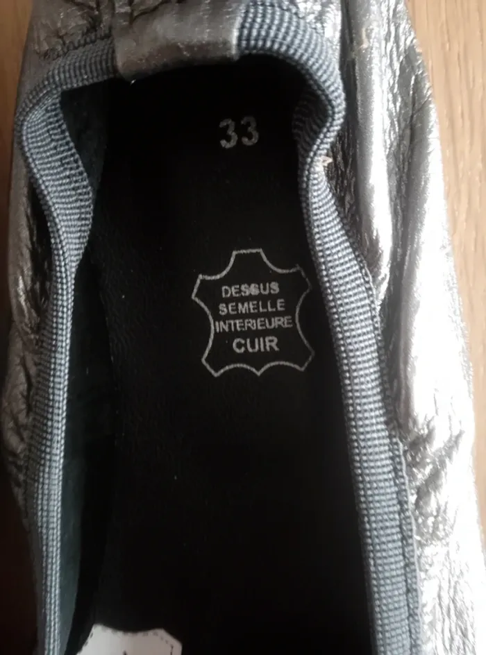 Chaussures Ballerines neuves cuir - Fille - 33 - photo numéro 2
