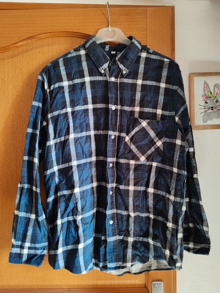 Chemise épaisse a carreaux