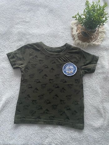 T-shirt mc Donald primark Disney 12/18 mois